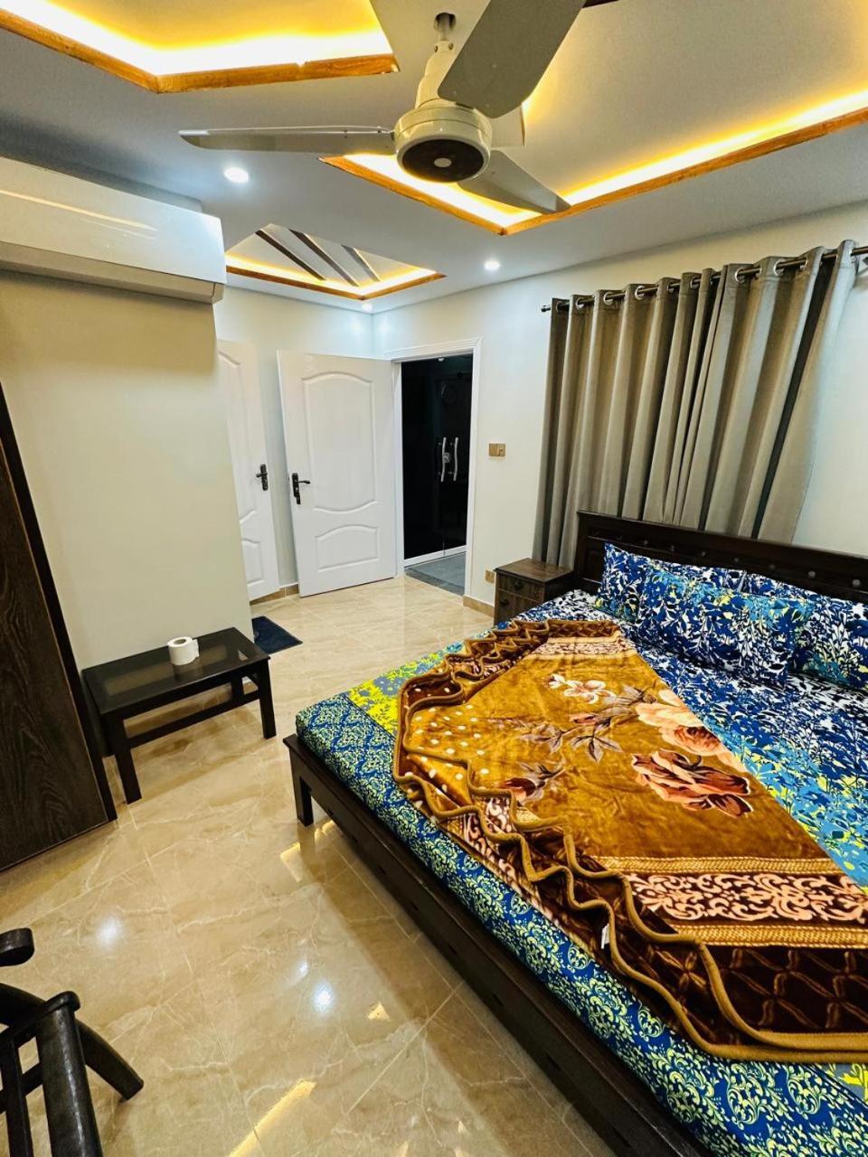 Moven Inn Hotel Iszlámábád Kültér fotó